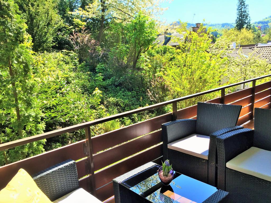 Apartment - Zentrumsnah, Eigener Parkplatz Und Grosser Balkon Ins Gruene บาเดน-บาเดน ภายนอก รูปภาพ