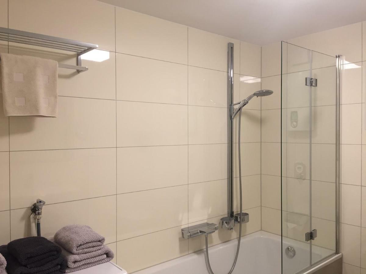 Apartment - Zentrumsnah, Eigener Parkplatz Und Grosser Balkon Ins Gruene บาเดน-บาเดน ภายนอก รูปภาพ